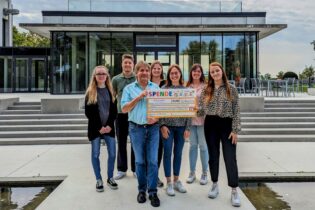 foerderverein-krebskranke-kinder-freiburg-birkenmeier-azubis-spende-2023