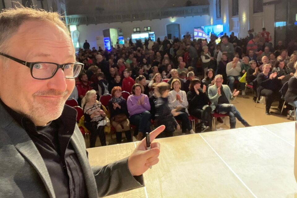 foerderverein-krebskranke-kinder-freiburg-harry-der-zeichner-2023-1